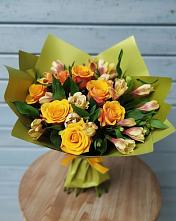 Букет цветов из:  Альстромерии и Розы в Комсомольском Республики Мордовия