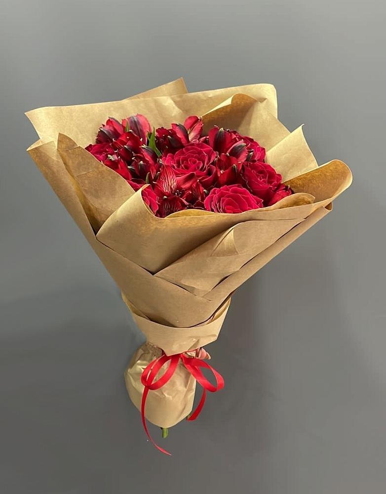 Букет цветов из: Альстромерии и Розы в Комсомольском Республики Мордовия