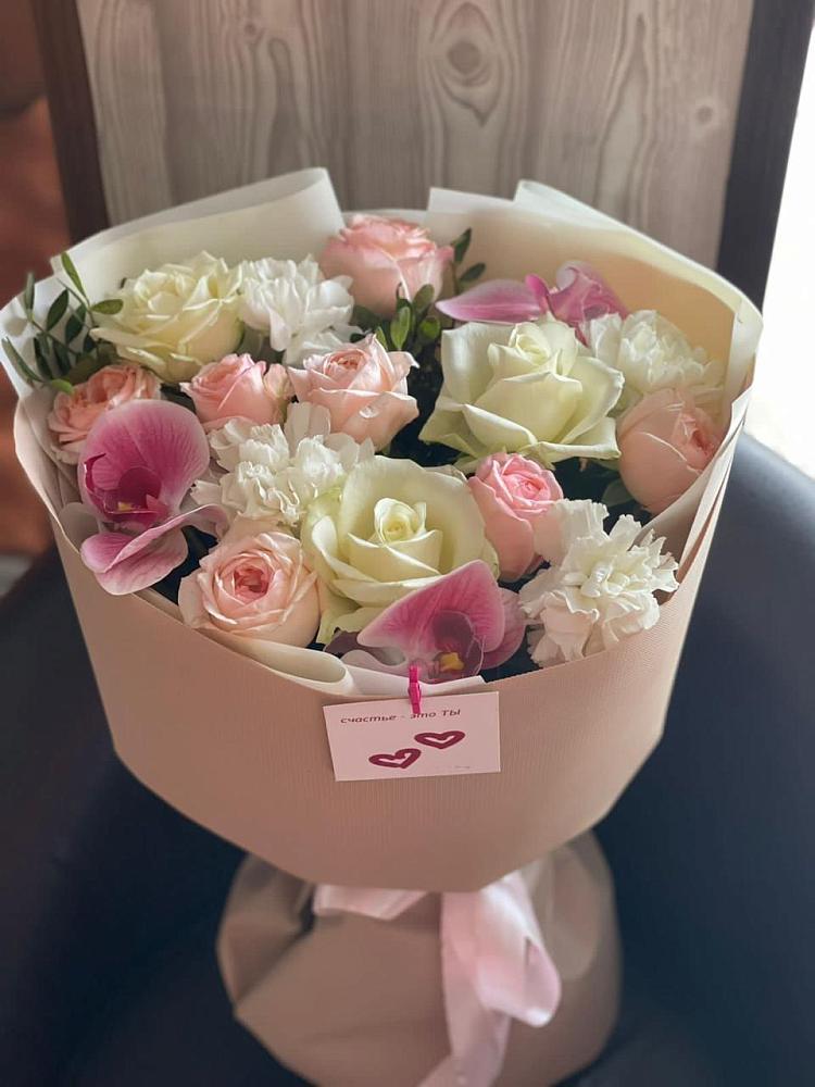 Букет цветов из: Орхидеи, Розы и Гвоздики в Комсомольском Республики Мордовия