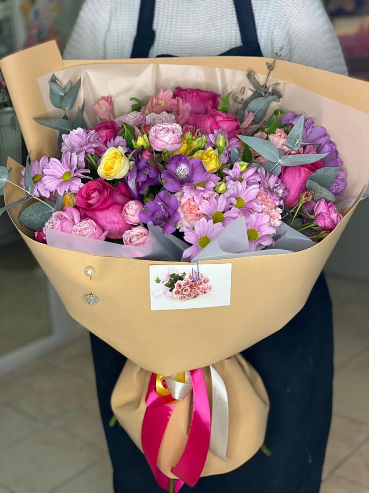 Букет цветов из: Хризантемы, Гвоздики и Альстромерии в Комсомольском Республики Мордовия