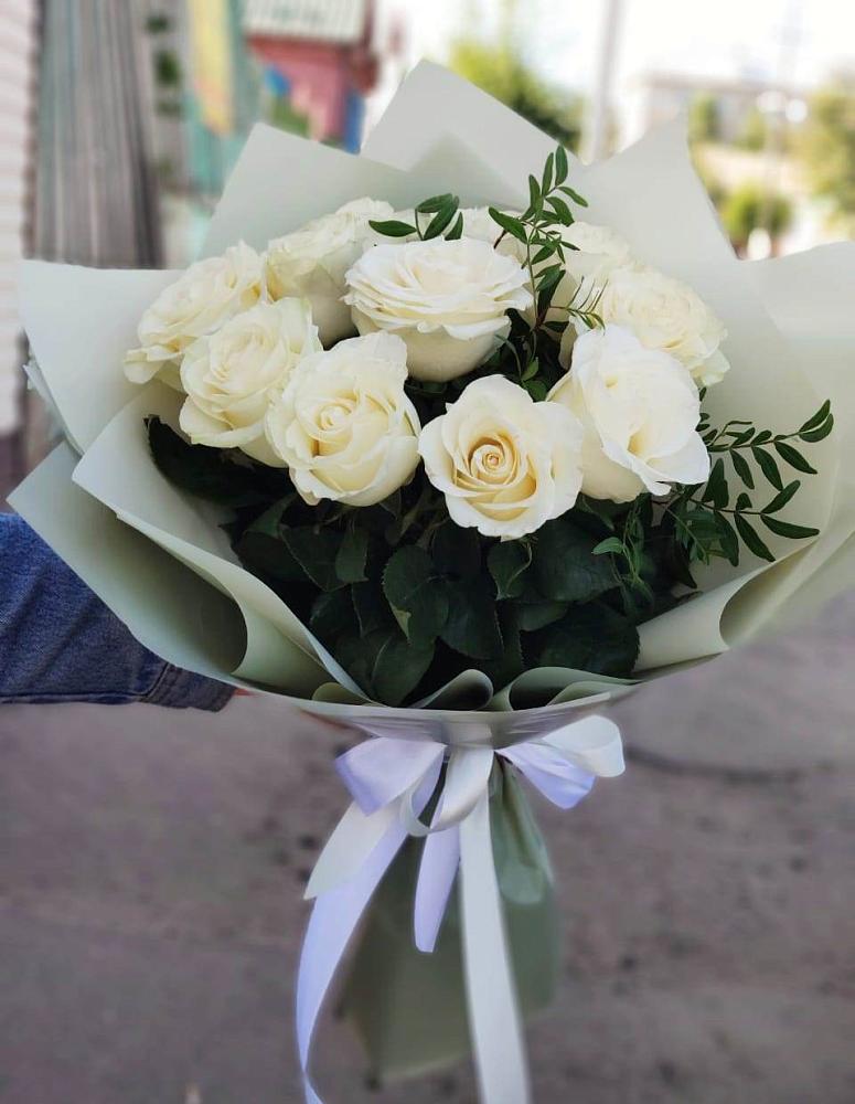 Букет Белые розы Проуд в Комсомольском Республики Мордовия