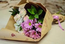 Букет цветов из:  Розы и Хризантемы #REPLACE_PRED# Комсомольском Республики Мордовия