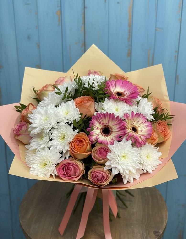 Букет цветов из: Розы, Герберы и Хризантемы в Комсомольском Республики Мордовия