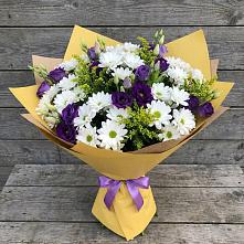 Букет цветов из:  Ирисы, Хризантемы и Ромашки в Комсомольском Республики Мордовия
