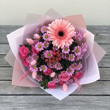 Букет цветов из:  Розы, Герберы и Хризантемы в Комсомольском Республики Мордовия