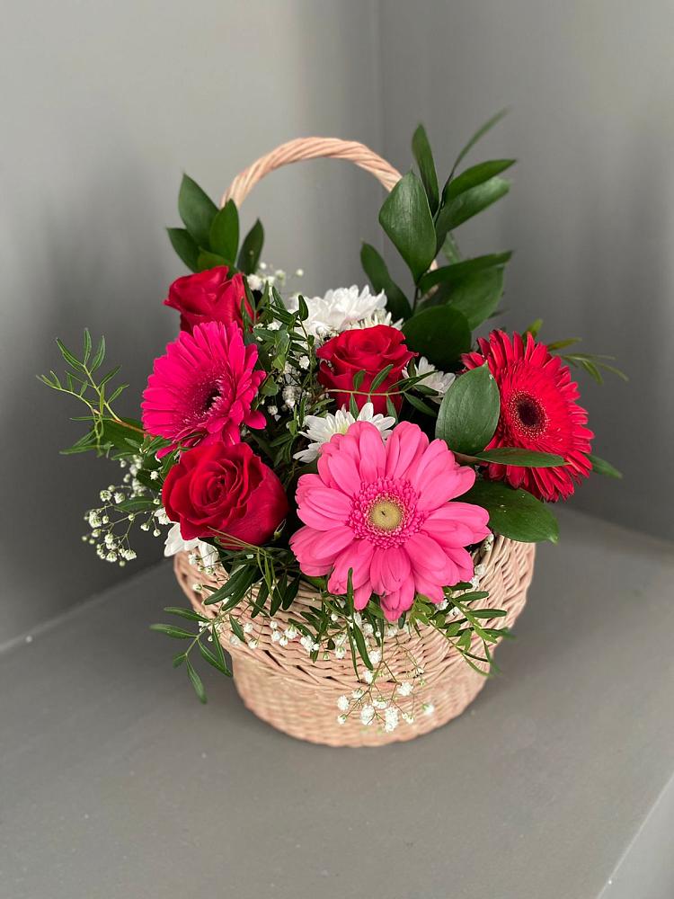 Цветочная композиция из Розы, Хризантемы и Герберы в корзине в Комсомольском Республики Мордовия