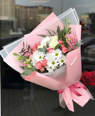 Букет цветов из: Розы, Лизиантусы и Хризантемы в Комсомольском Республики Мордовия